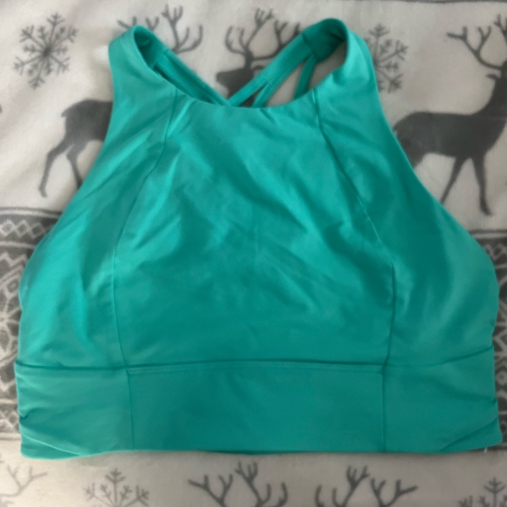 Lululemon Free to be Serene Bra